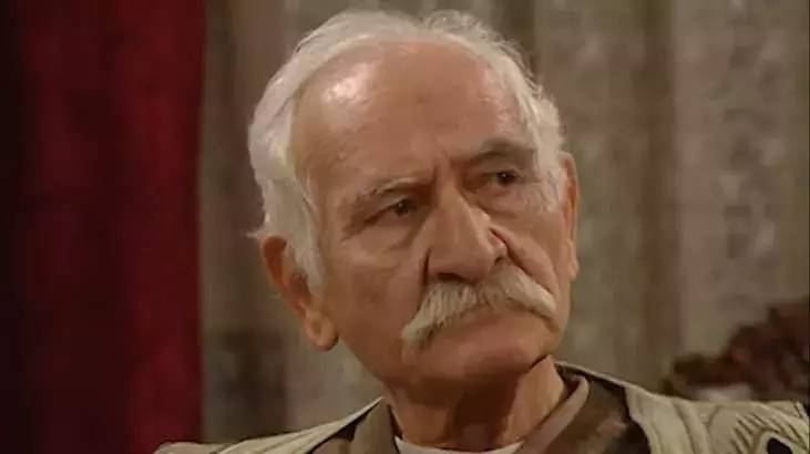 Yabancı Damat’ın Memik dedesi Arif Erkin Güzelbeyoğlu’na veda: Cenaze tarihi açıklandı! 3